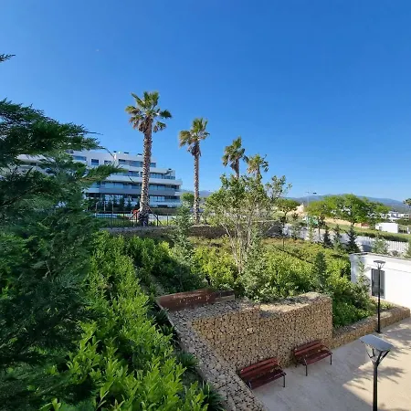 Sea & Village Luxury Apartment *