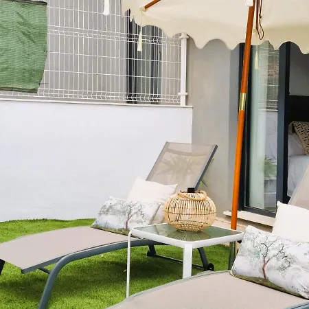 Sea & Village Luxury Apartment *