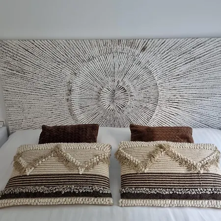 Sea & Village Luxury Apartment *